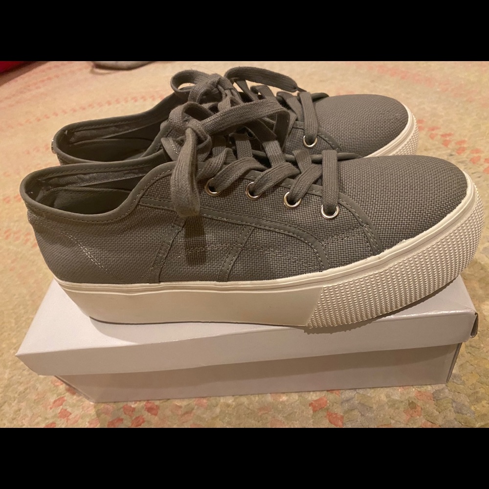 Steve Madden platform sneakers